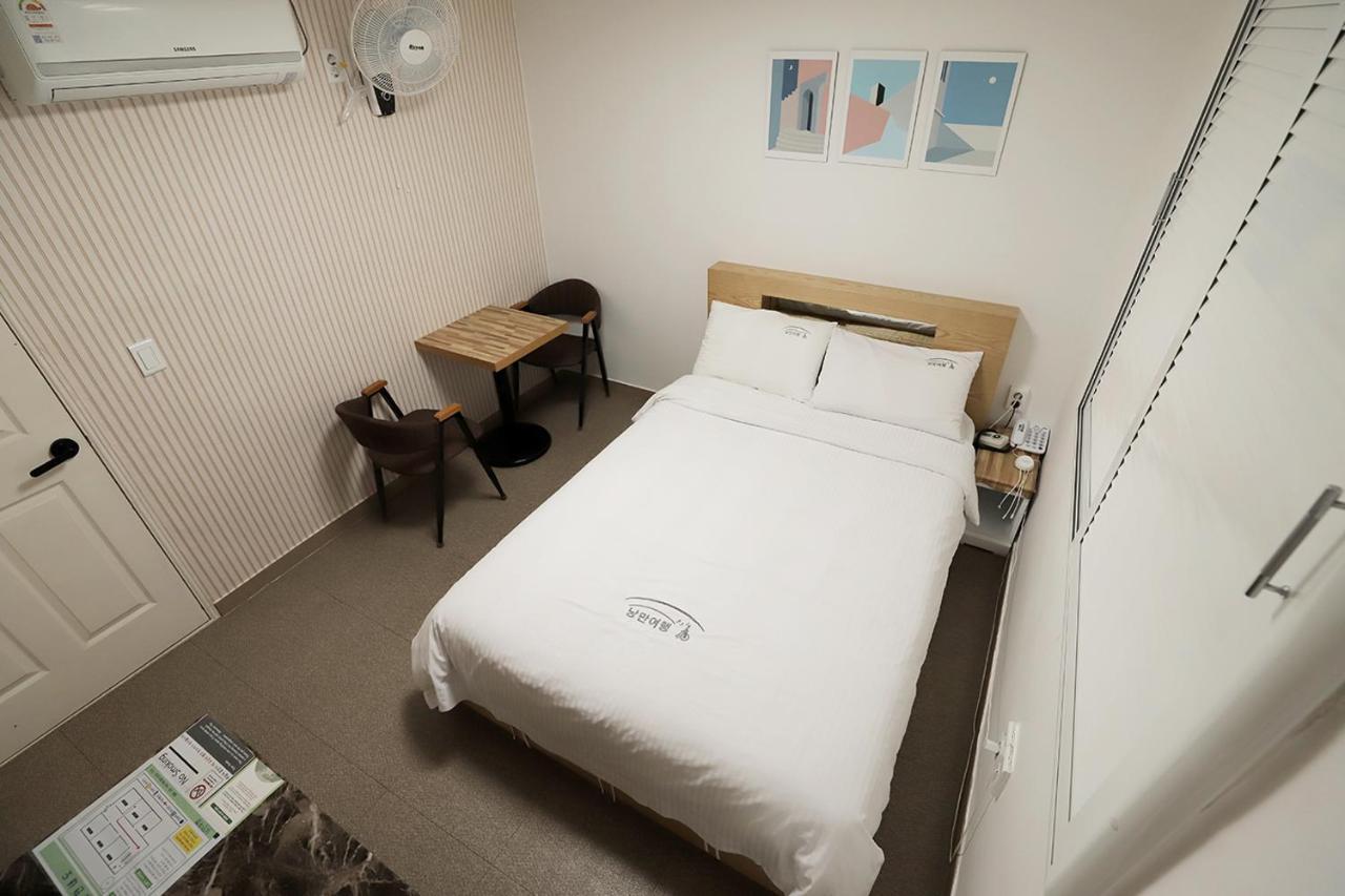 Stay Romantictrip_Hostel Gyeongju Buitenkant foto