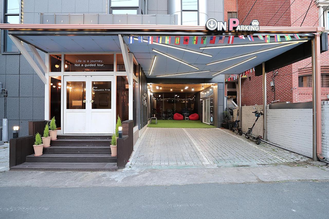 Stay Romantictrip_Hostel Gyeongju Buitenkant foto