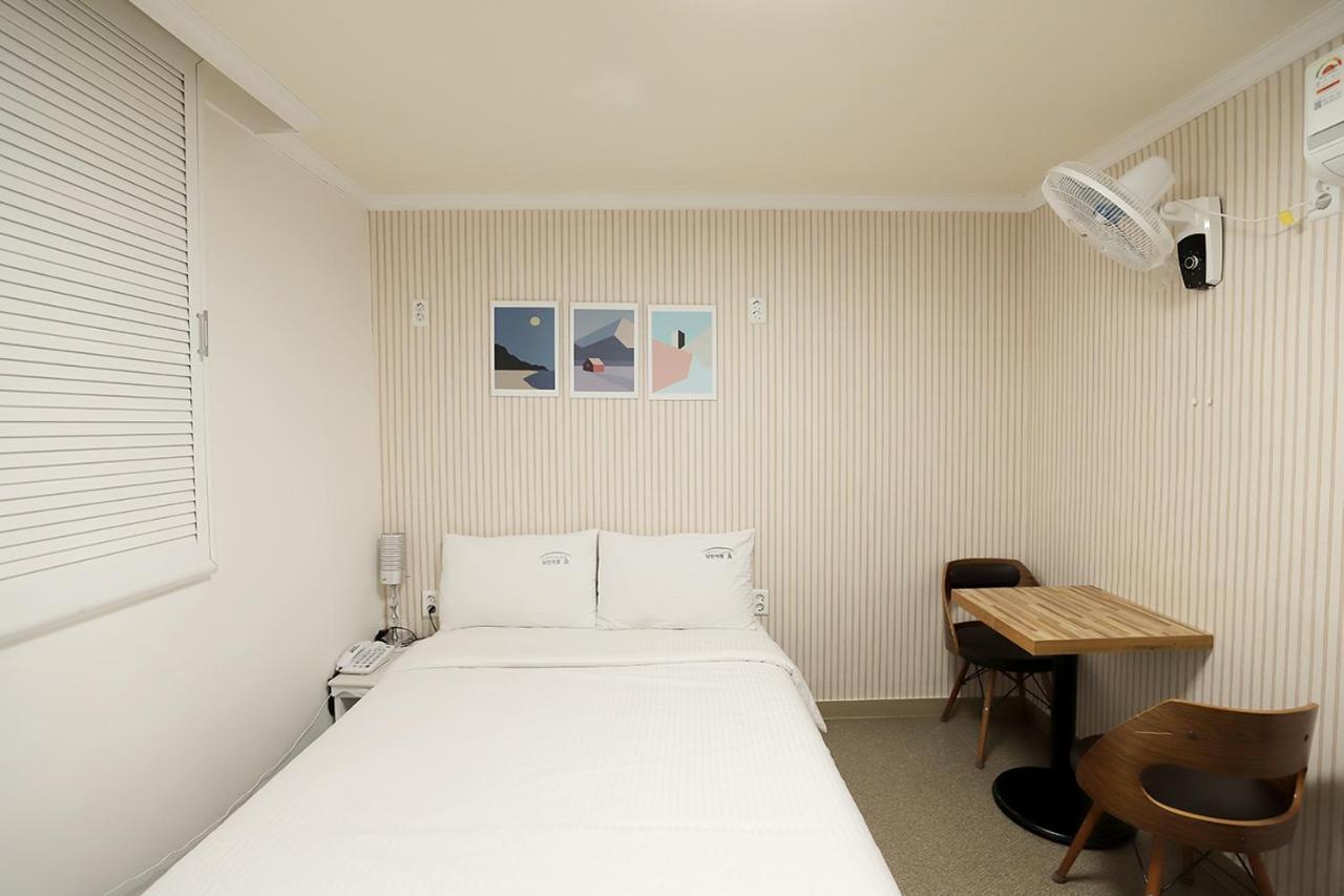 Stay Romantictrip_Hostel Gyeongju Buitenkant foto