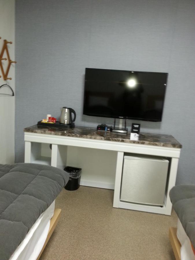 Stay Romantictrip_Hostel Gyeongju Buitenkant foto