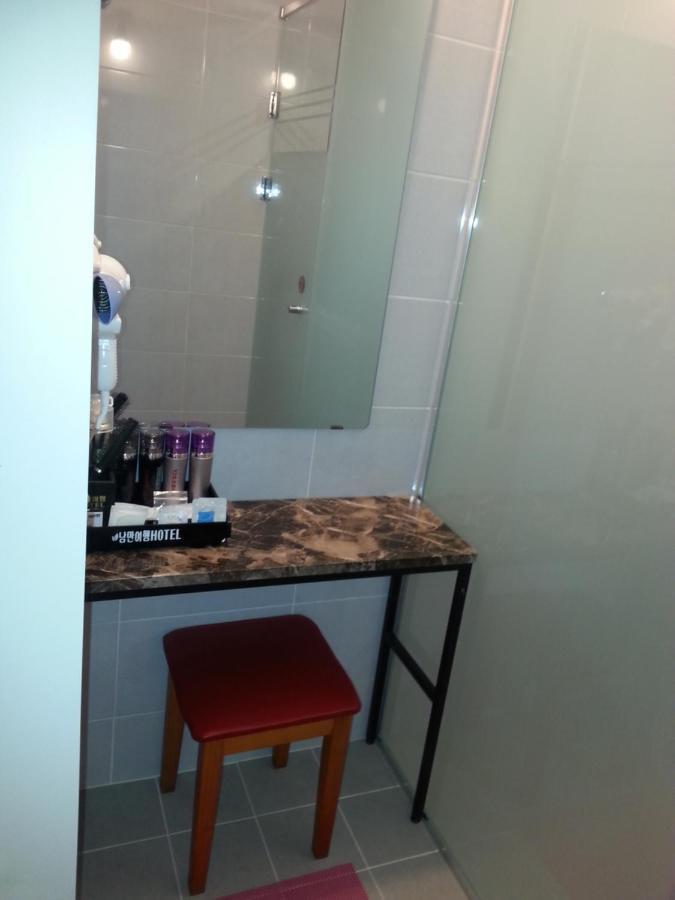 Stay Romantictrip_Hostel Gyeongju Buitenkant foto