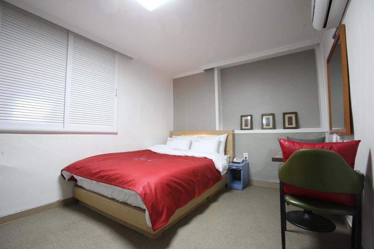 Stay Romantictrip_Hostel Gyeongju Buitenkant foto
